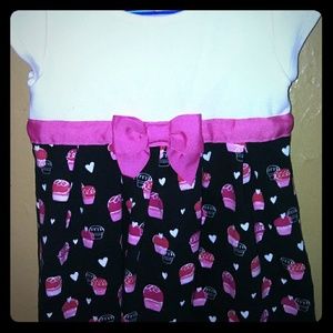 Pre-owned girls pink, white, black with cupcakes